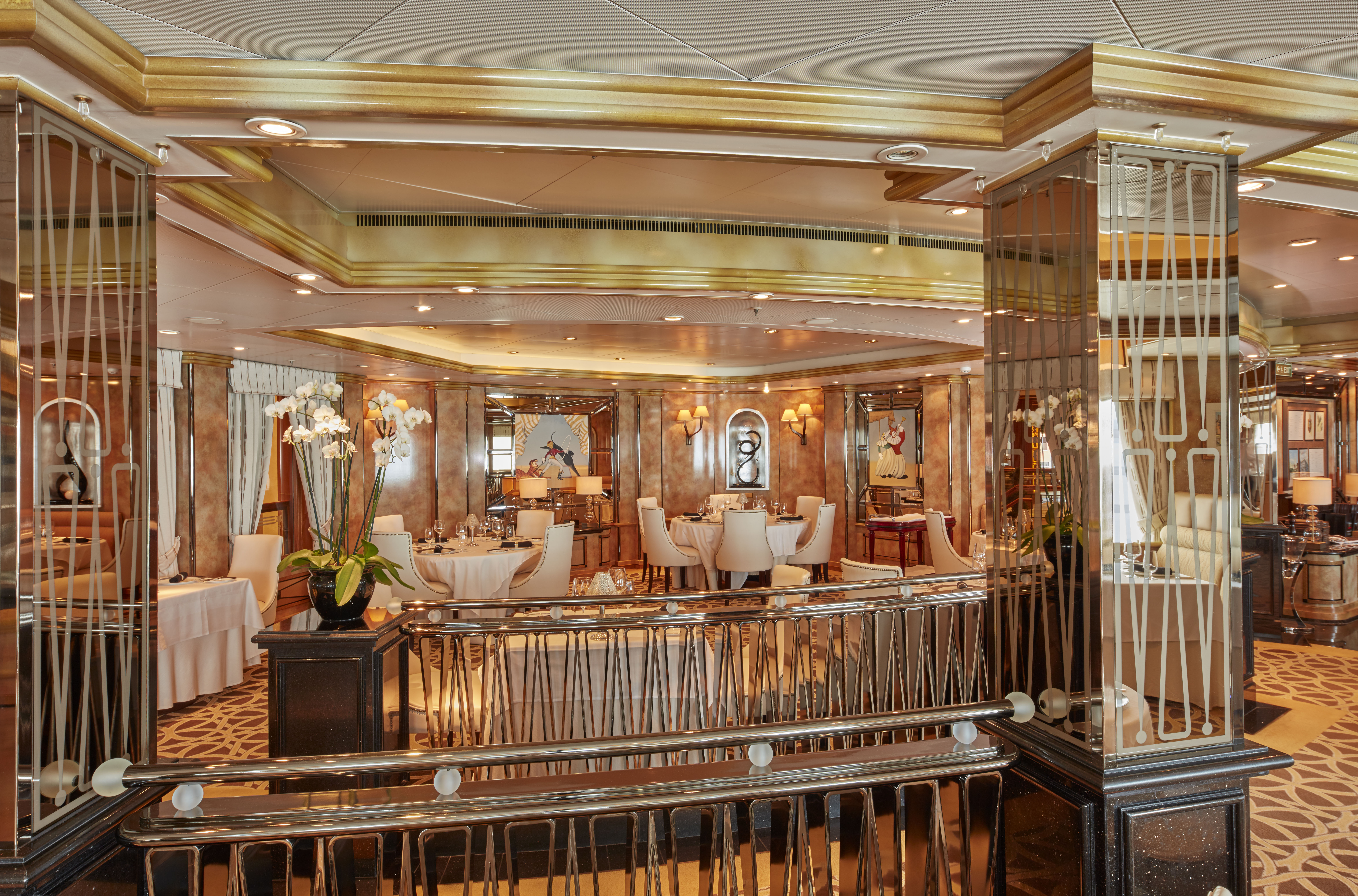 Cunard - Queen Elizabeth - The Verandah 1.jpg